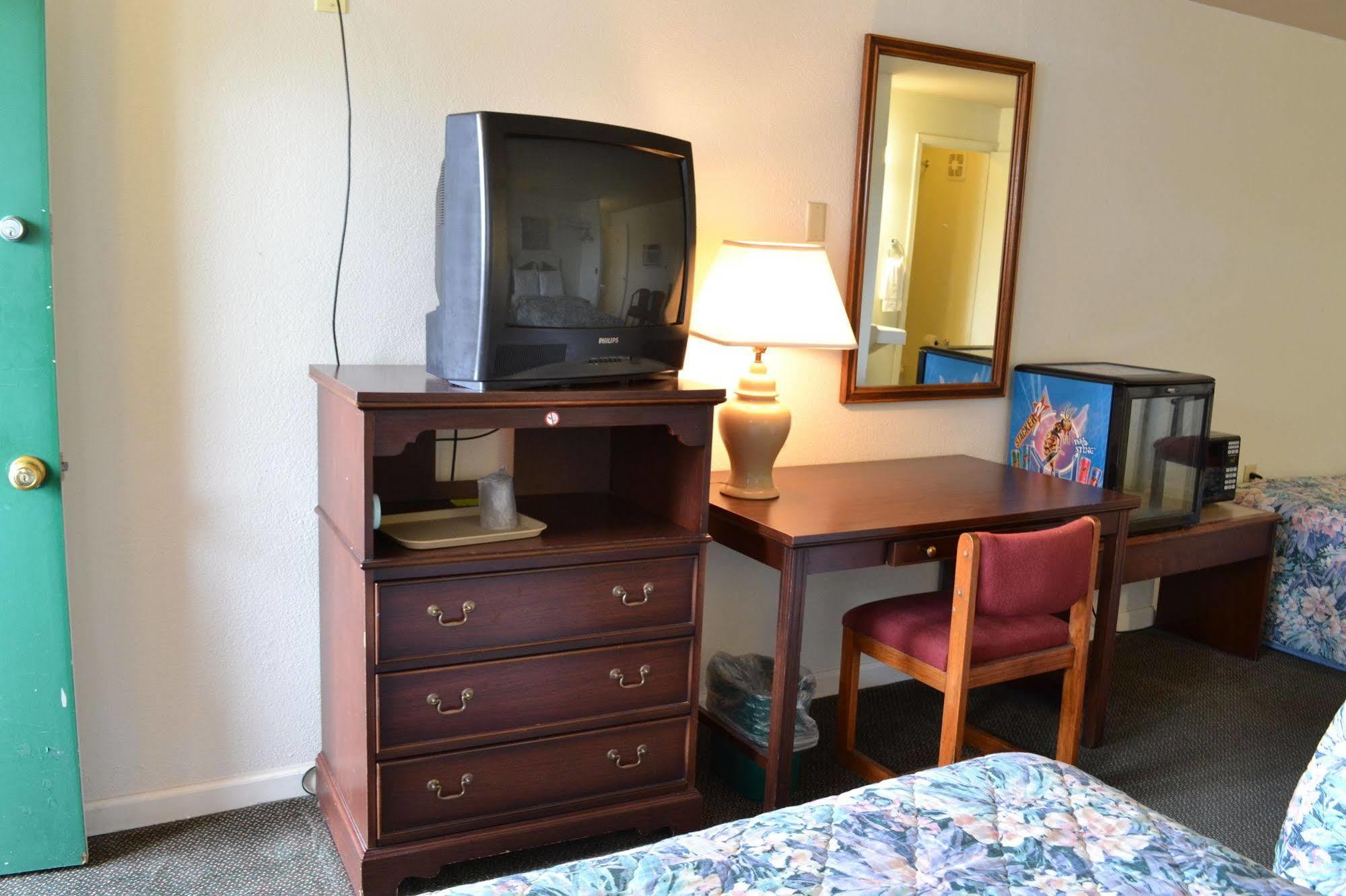 Budget Inn Christiansburg Esterno foto